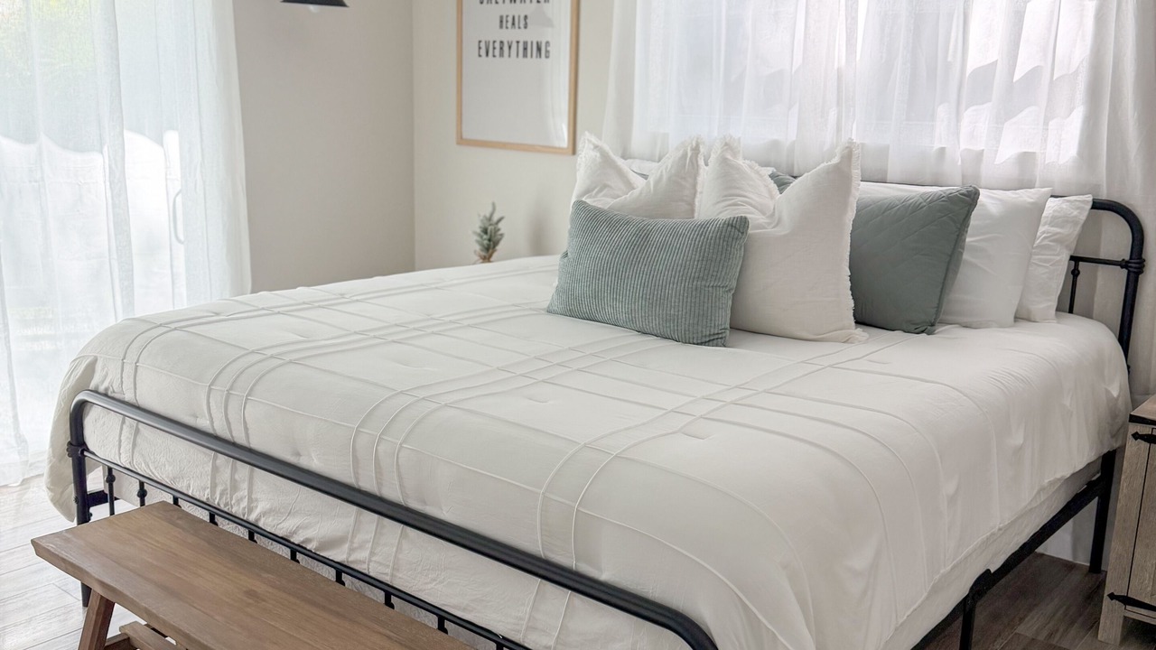 Photo of Bedroom in Sebastian Highlands