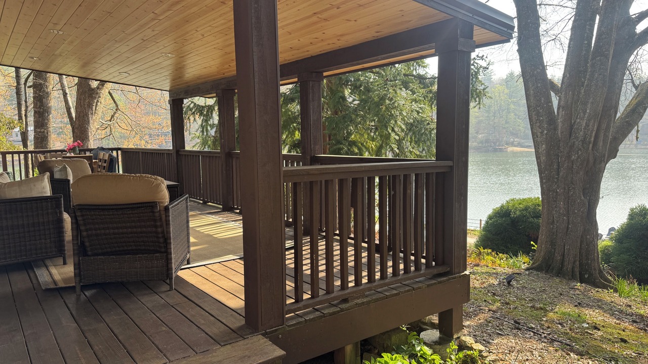 Photo of Patio Balcony in Mountain Rest