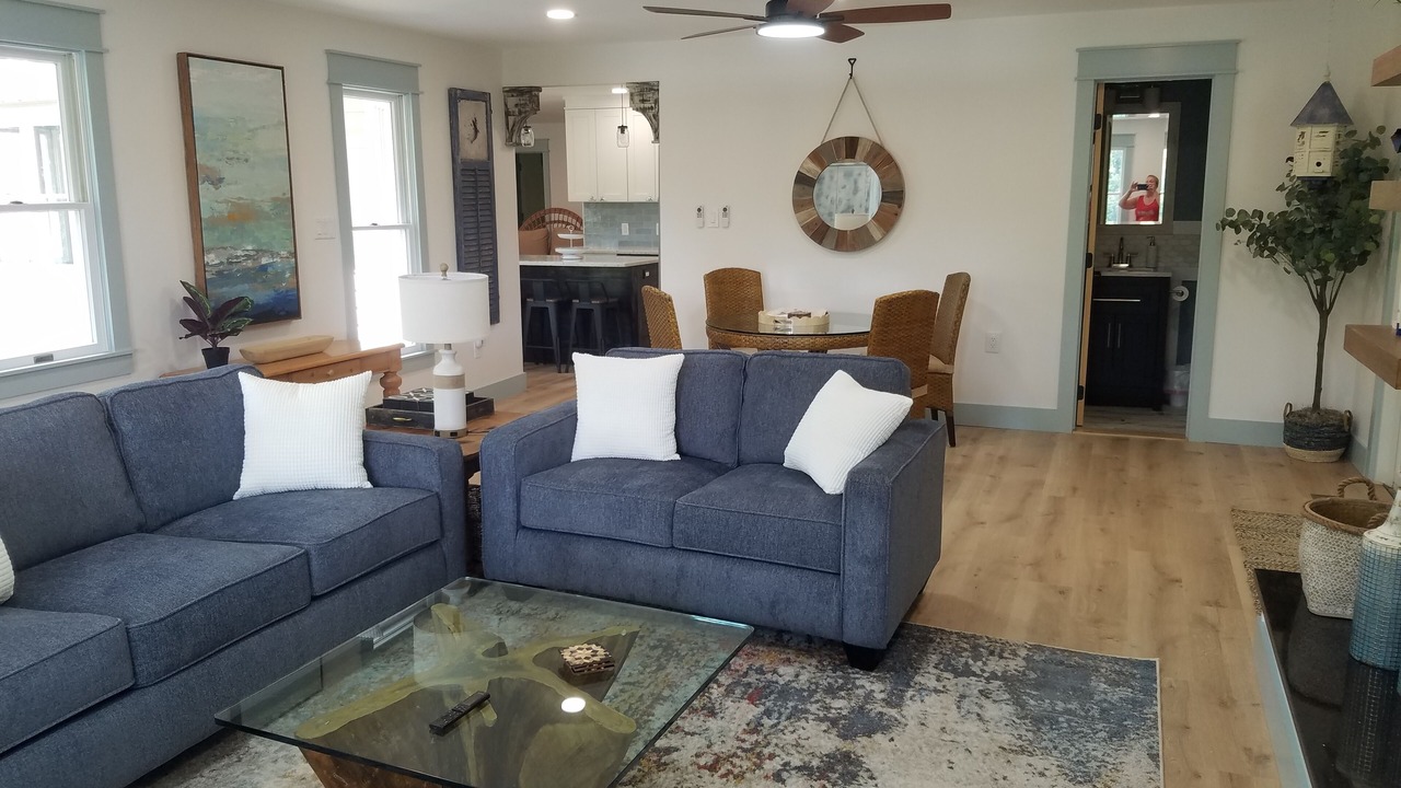 Photo of Livingroom in Hiawassee