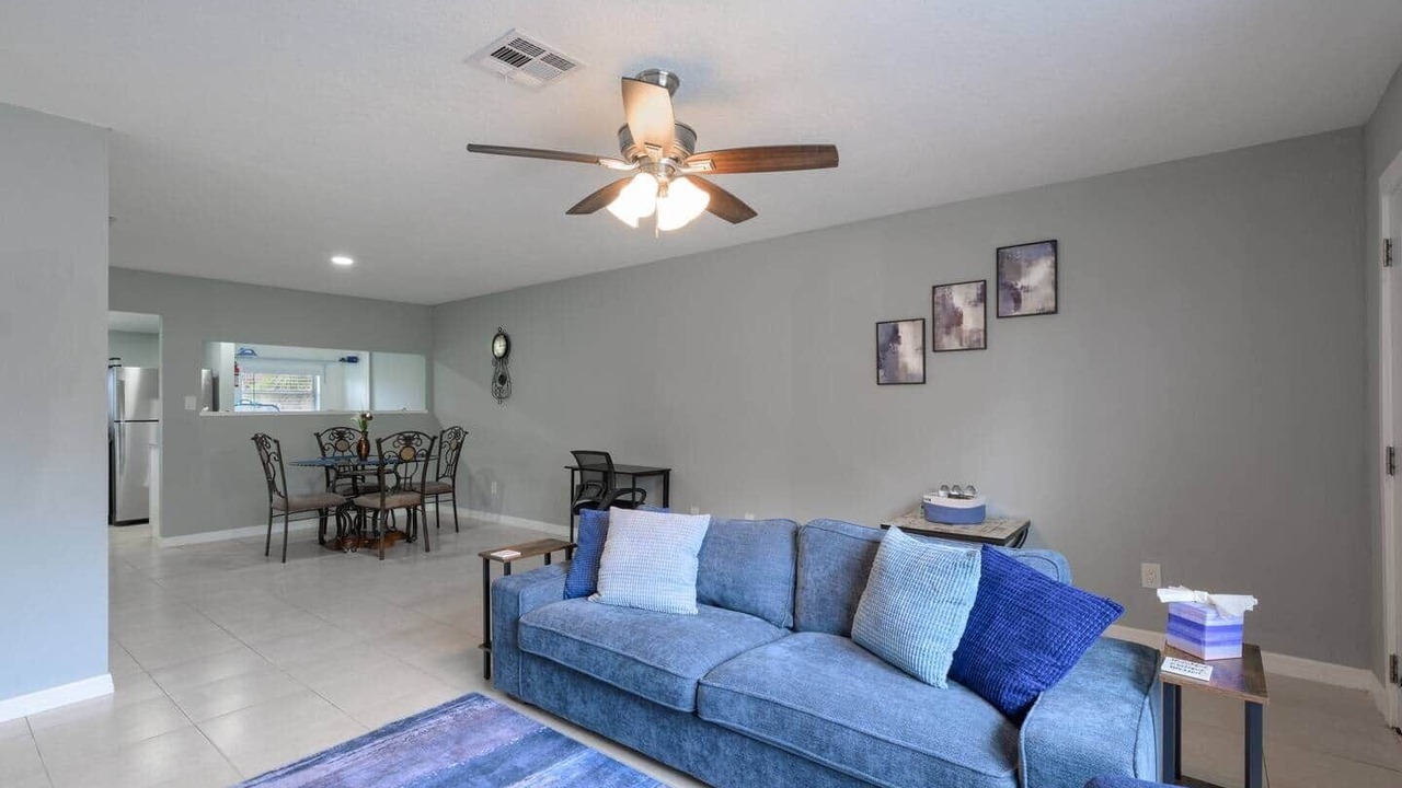 Photo of Bedroom in Lakewood Park