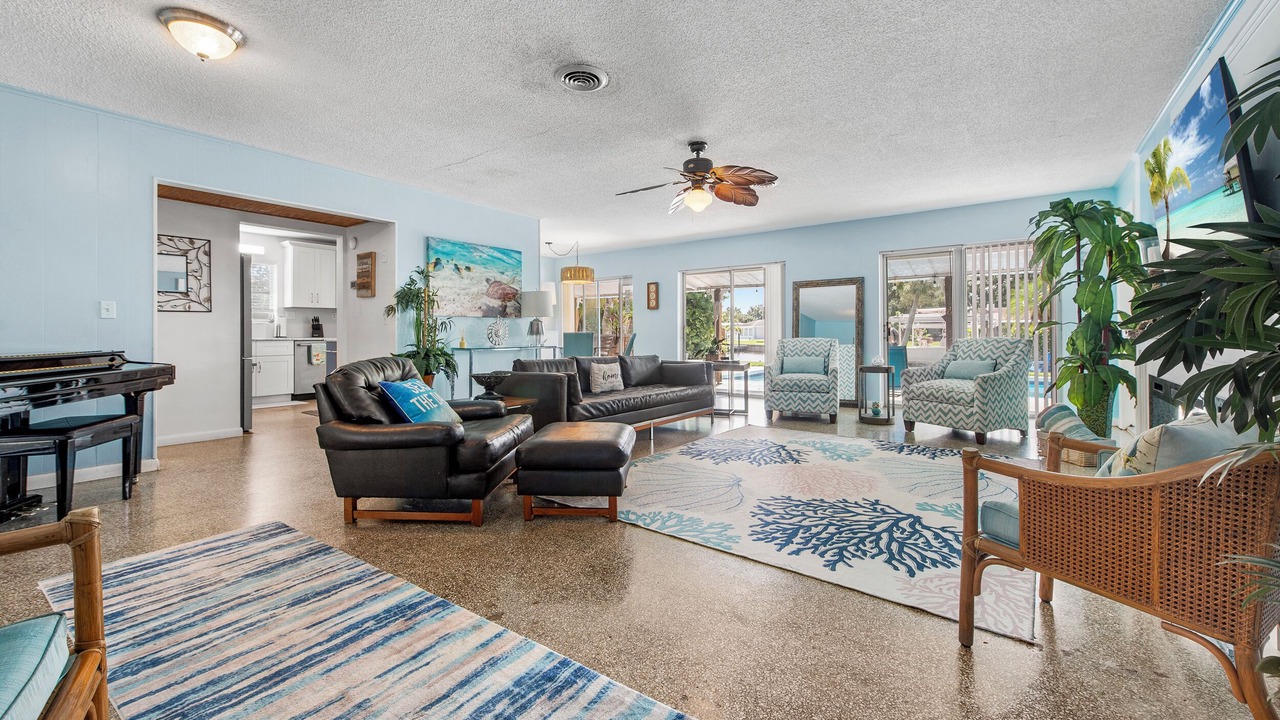 Photo of Livingroom in Florida Ridge