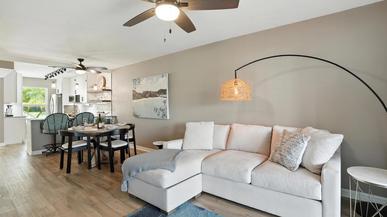 Photo of Livingroom in Hammock Bay