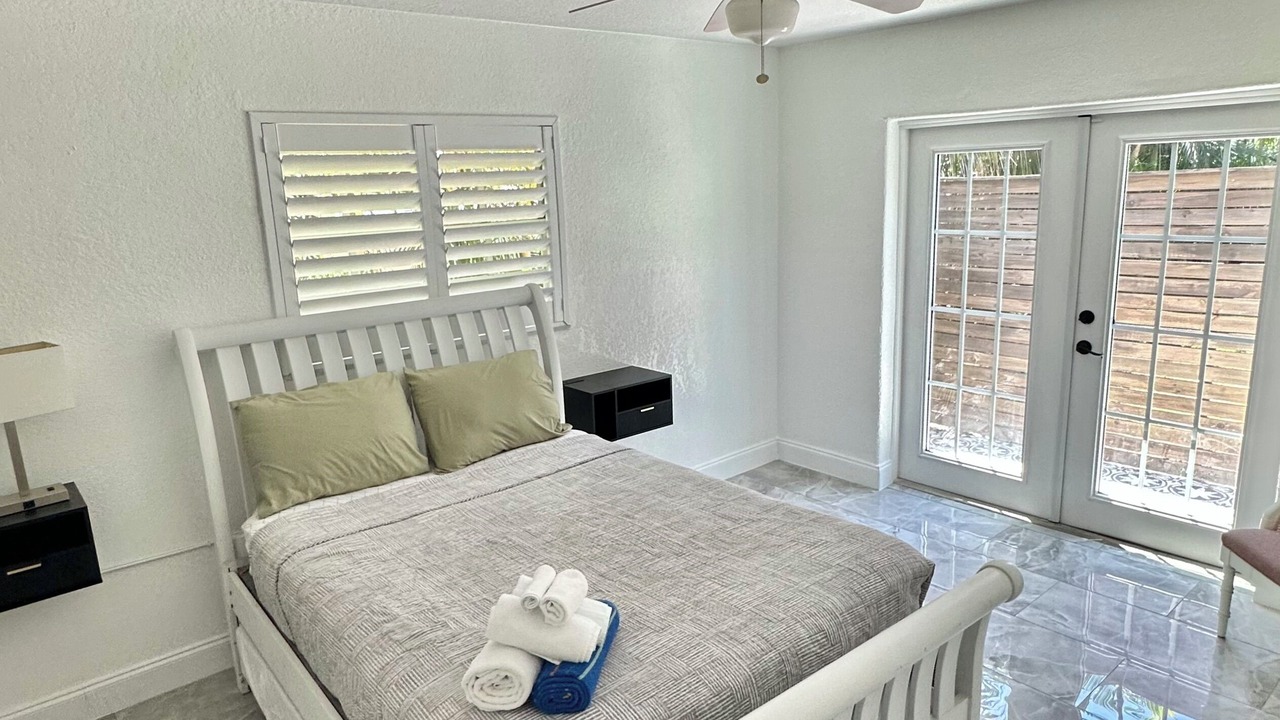 Photo of Bedroom in Shore Acres