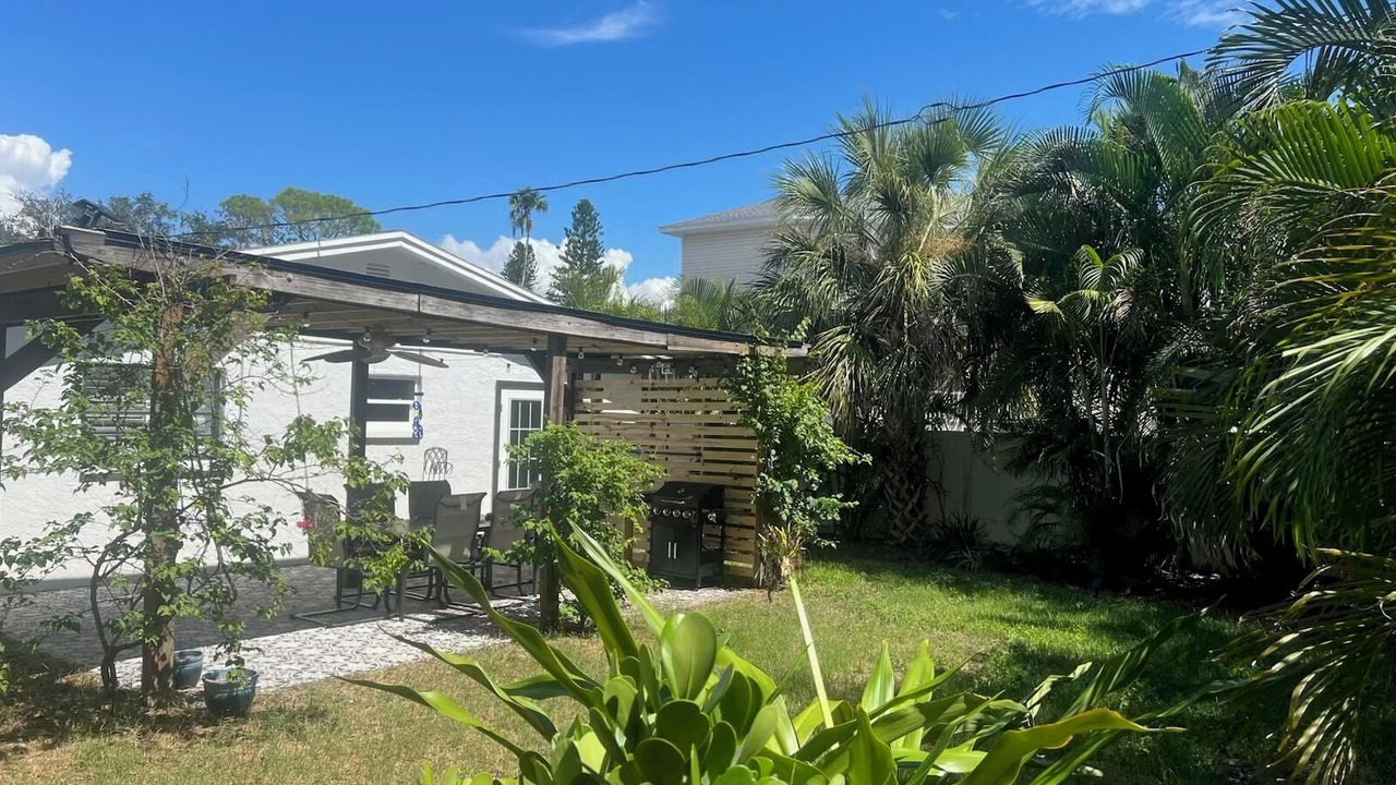 Photo of Patio Balcony in Shore Acres