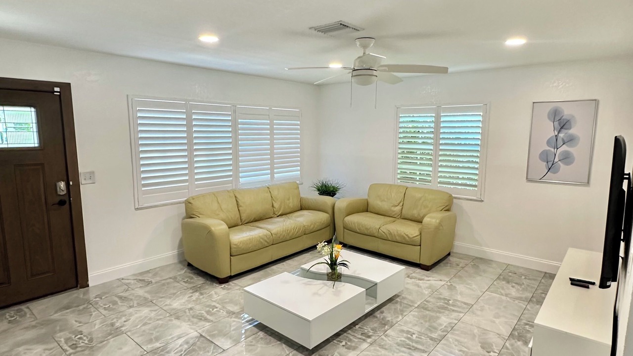 Photo of Livingroom in Shore Acres