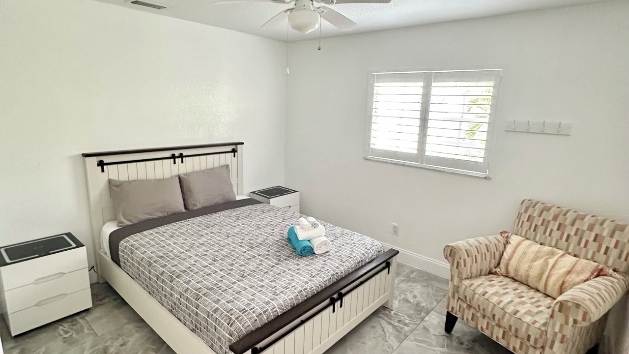 Photo of Bedroom in Shore Acres
