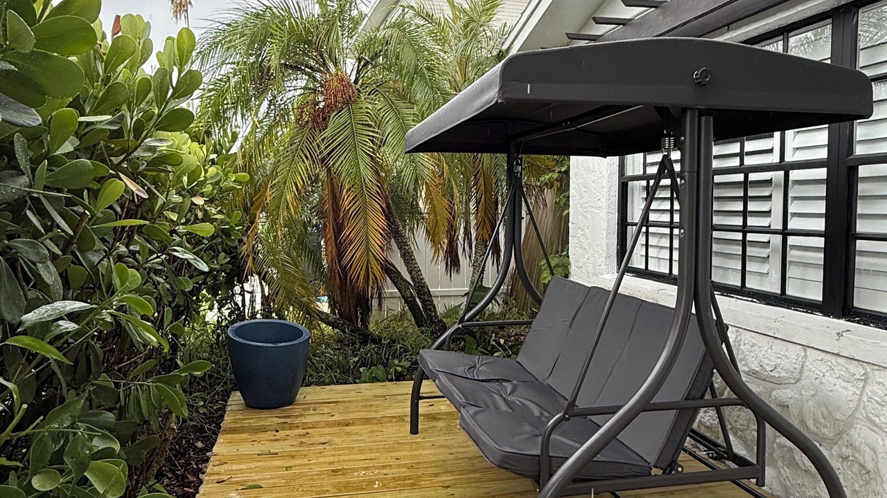 Photo of Patio Balcony in Shore Acres