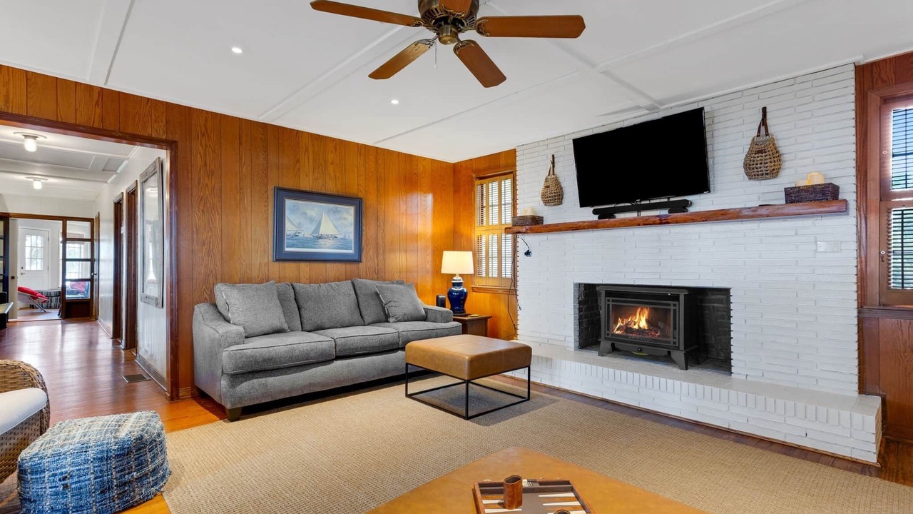 Photo of Livingroom in Cross Hill