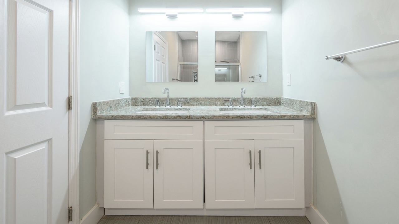 Photo of Bathroom in Inlet Harbour