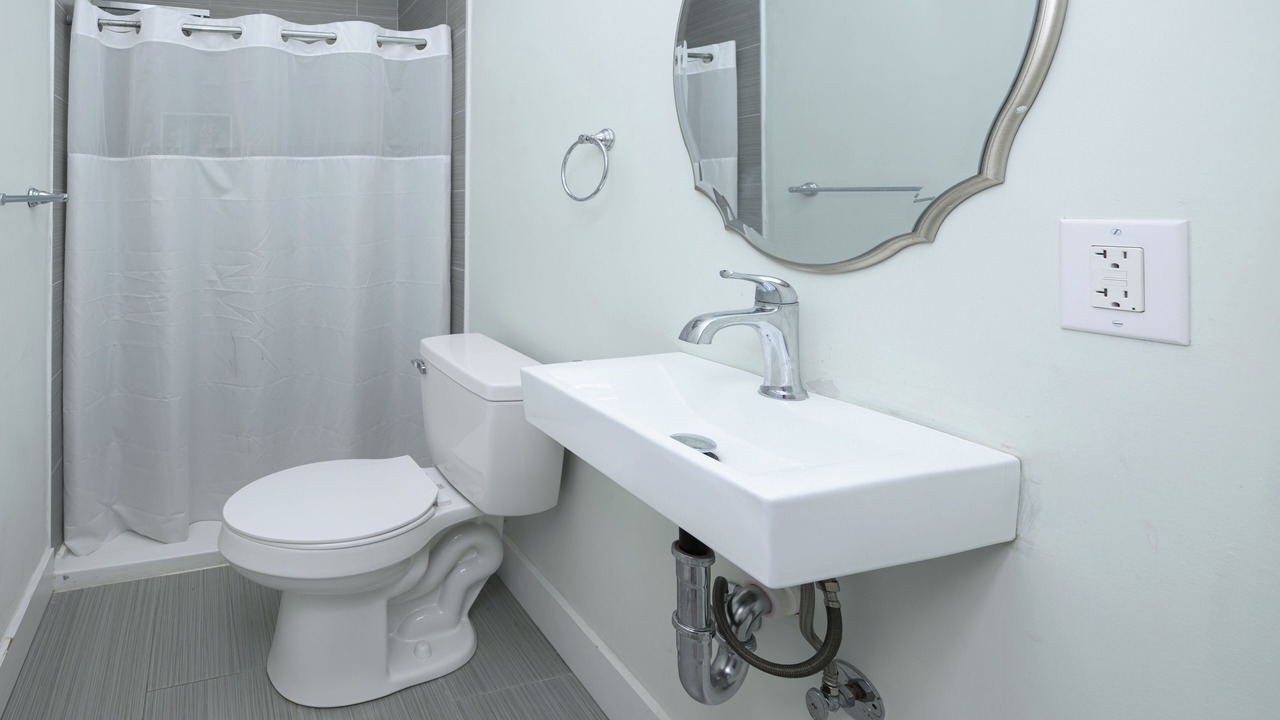 Photo of Bathroom in Inlet Harbour