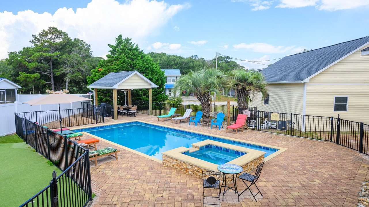 Photo of Outdoor in Long Bay Estates