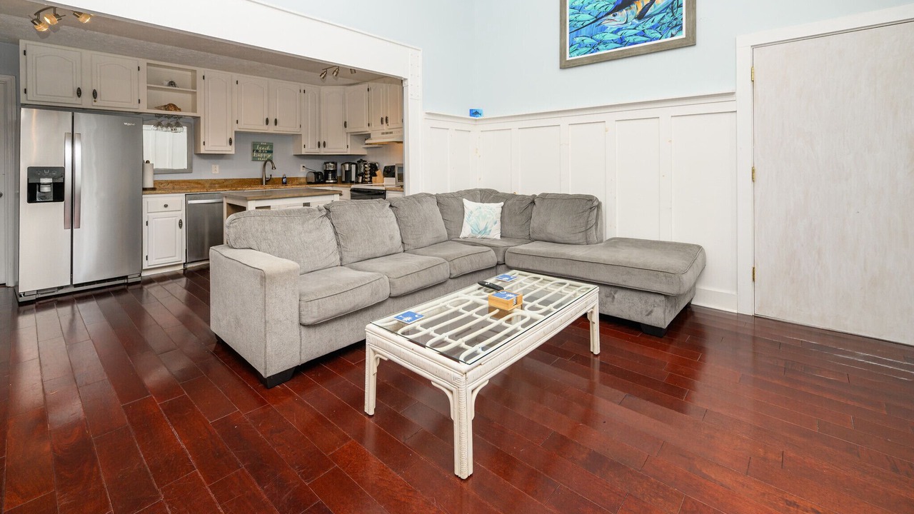 Photo of Livingroom in Long Bay Estates