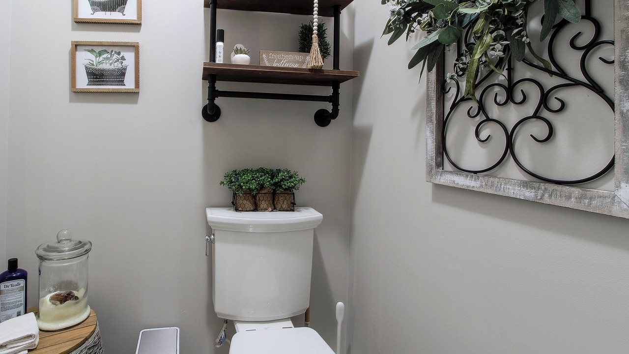 Photo of Bathroom in Cross Hill