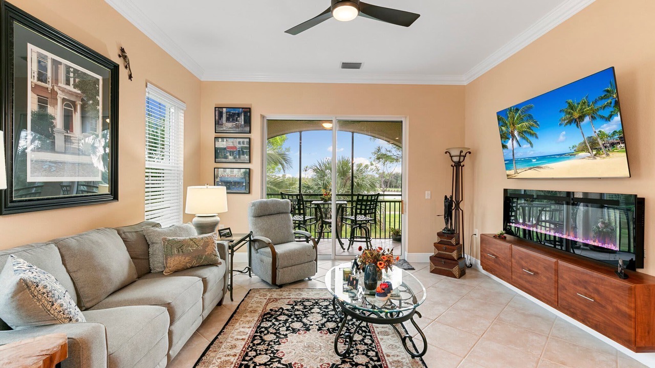 Photo of Livingroom in Naples