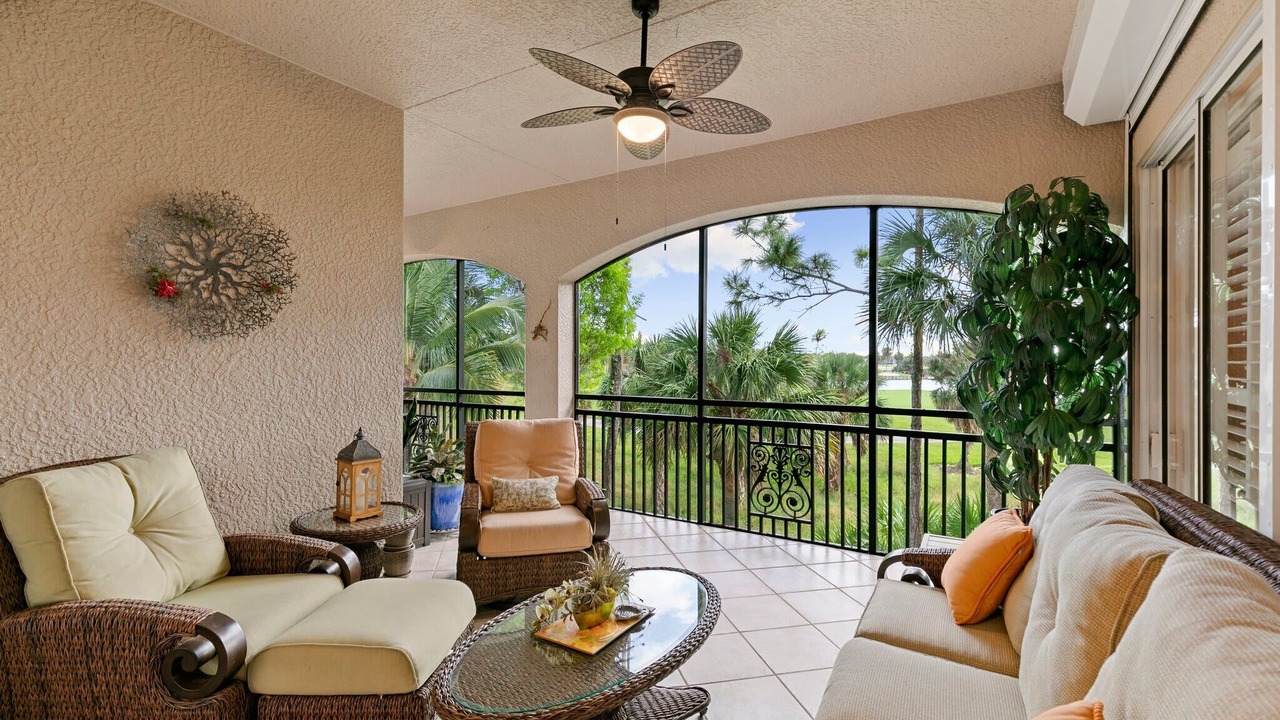 Photo of Outdoor in Naples