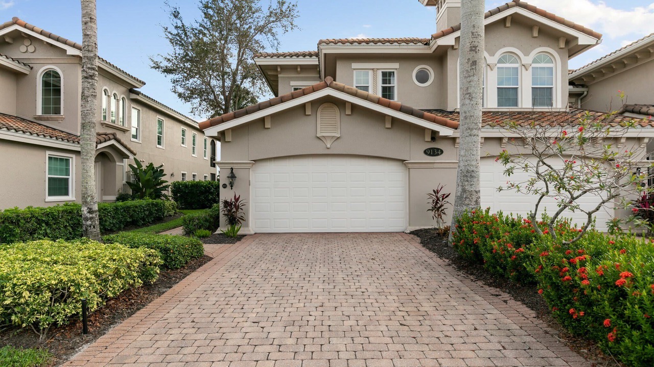 Photo of Outdoor in Naples