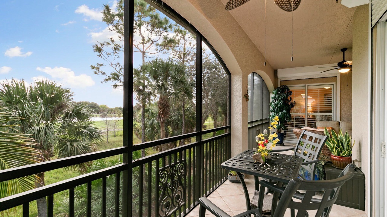Photo of Outdoor in Naples