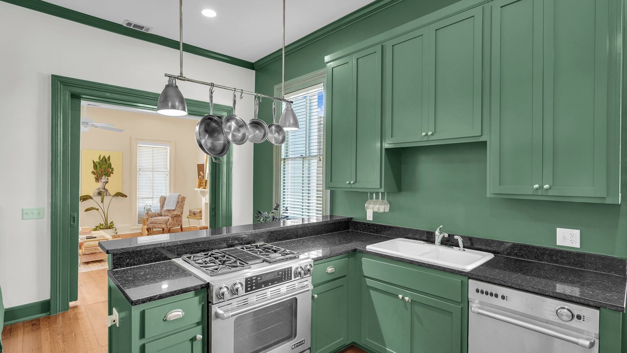 Photo of Kitchen in Savannah Victorian District