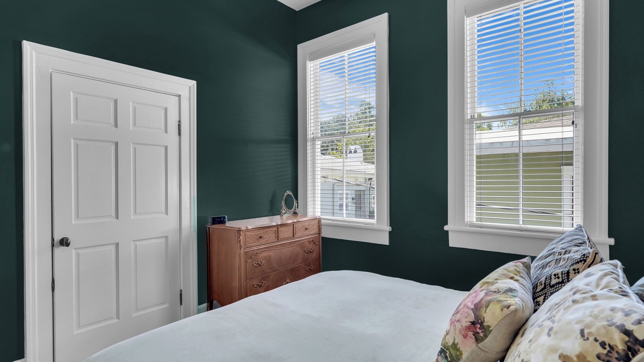 Photo of Bedroom in Savannah Victorian District