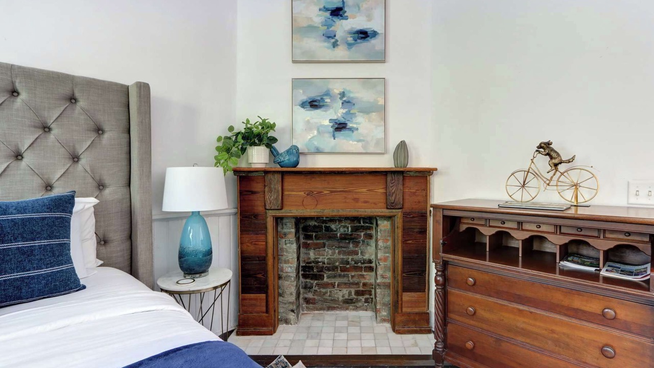 Photo of Bedroom in Beach Institute