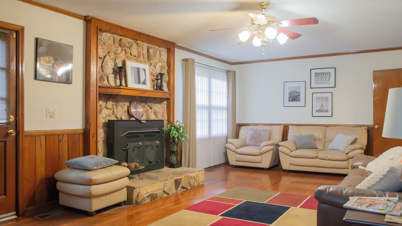 Photo of Livingroom in Orangeburg