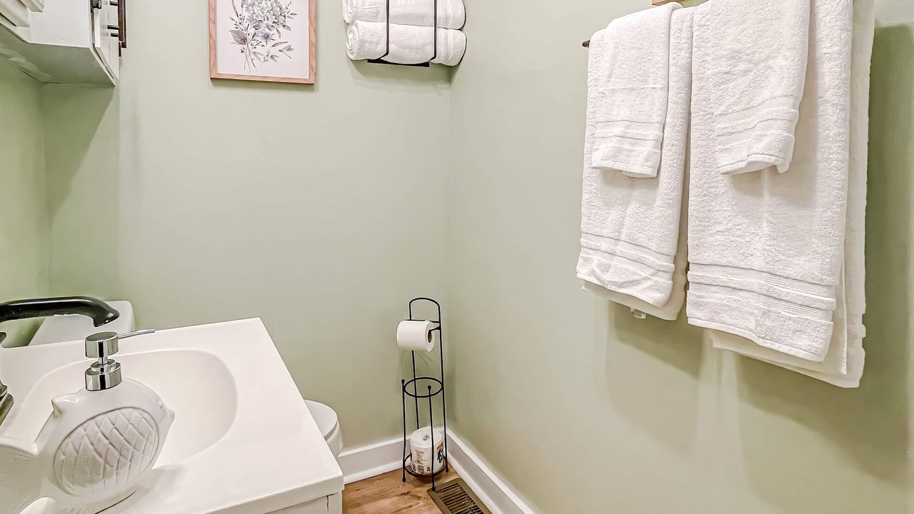 Photo of Bathroom in Lake Waccamaw