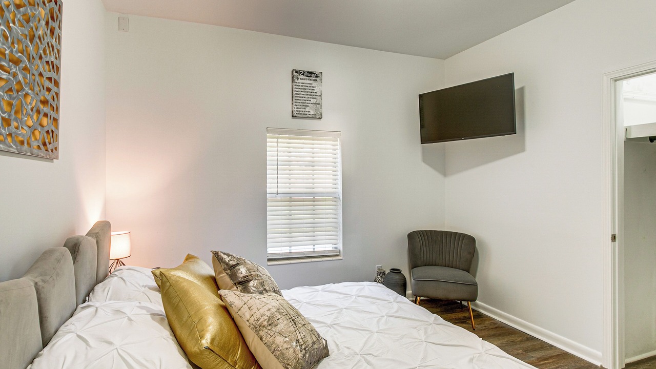 Photo of Bedroom in Waycross