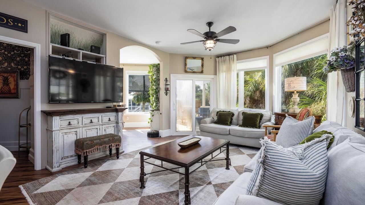 Photo of Livingroom in Saint Helena Island