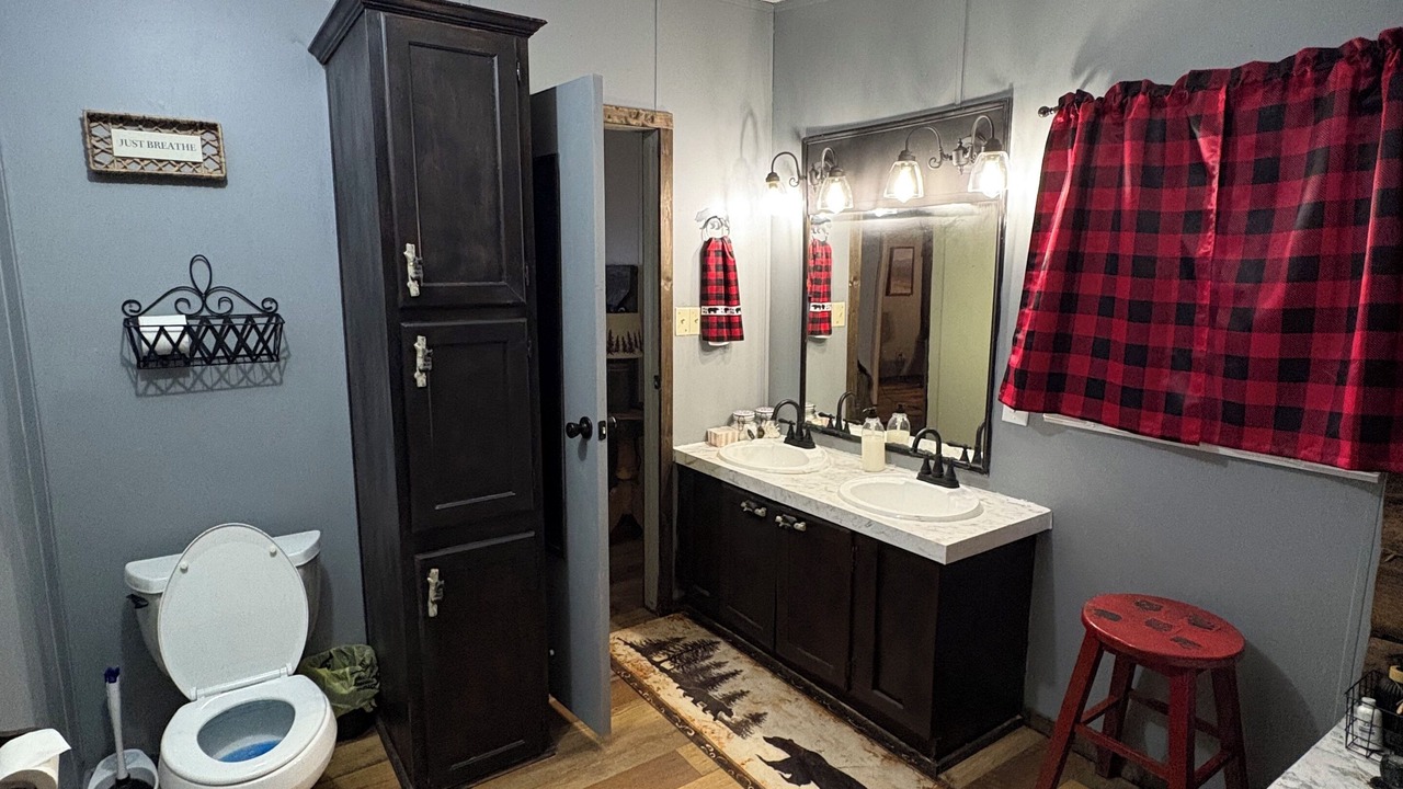Photo of Bathroom in Pickens