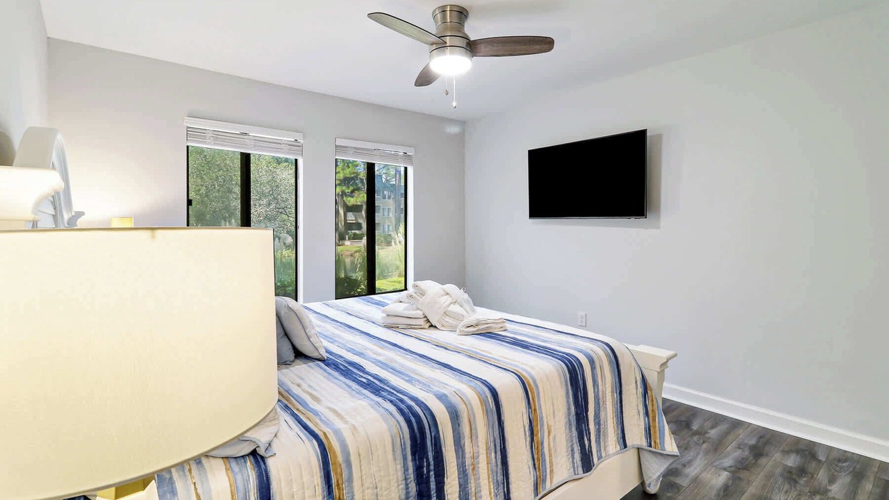 Photo of Bedroom in Palmetto Dunes