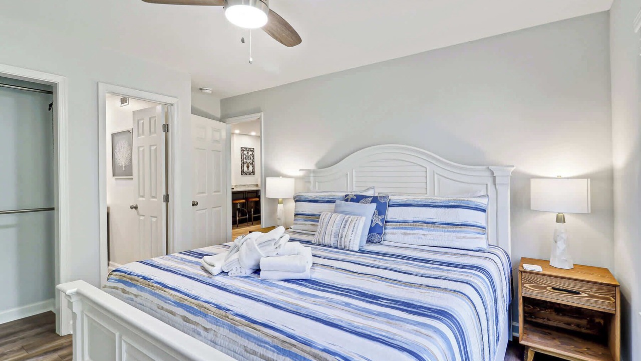 Photo of Bedroom in Palmetto Dunes