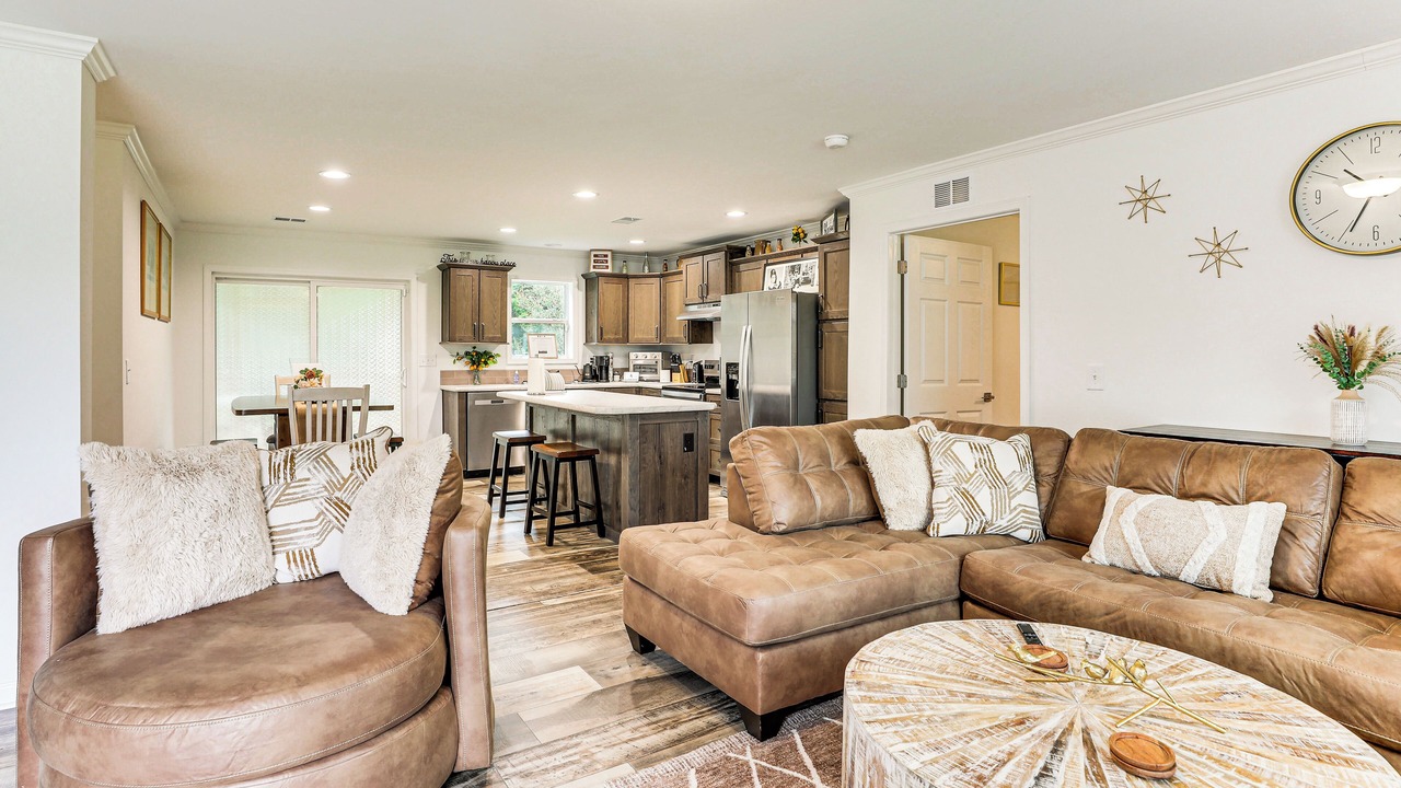 Photo of Livingroom in Russellville