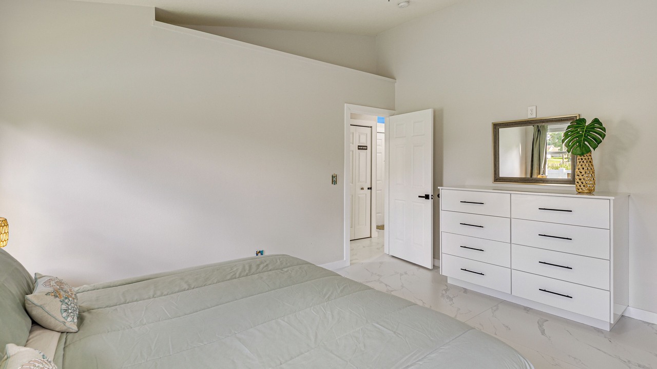 Photo of Bedroom in Sebastian Highlands
