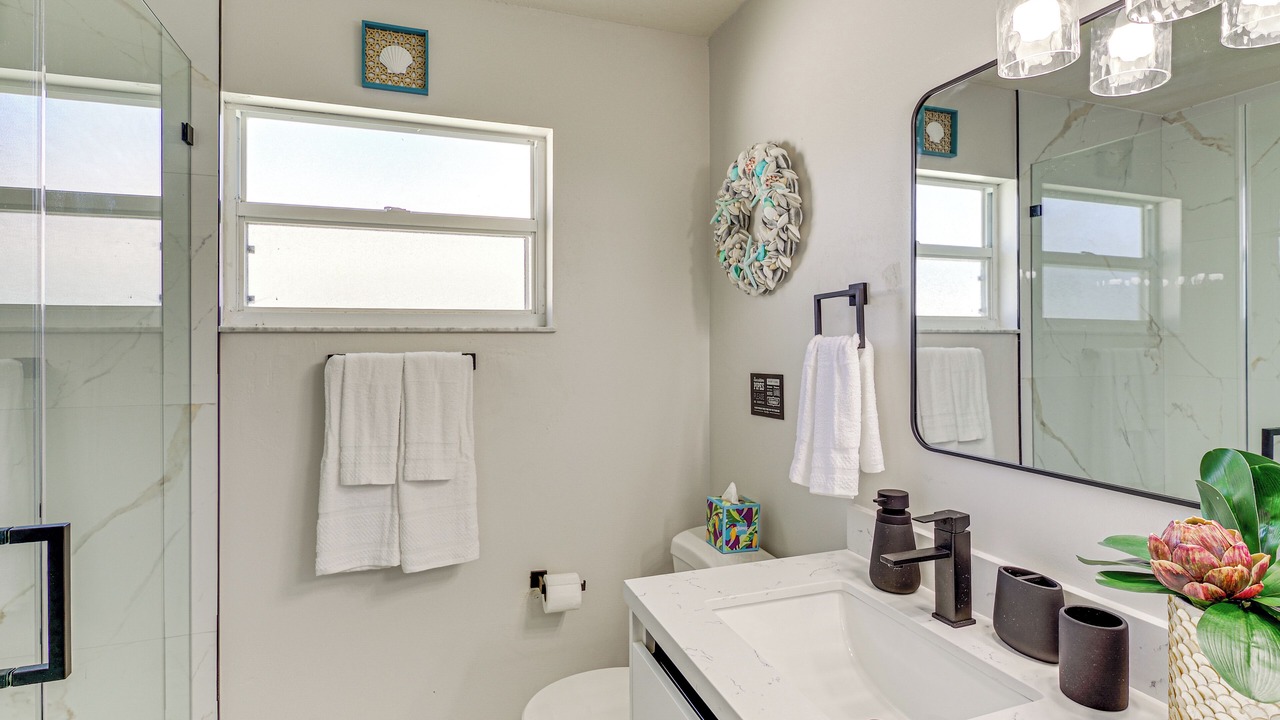 Photo of Bathroom in Sebastian Highlands