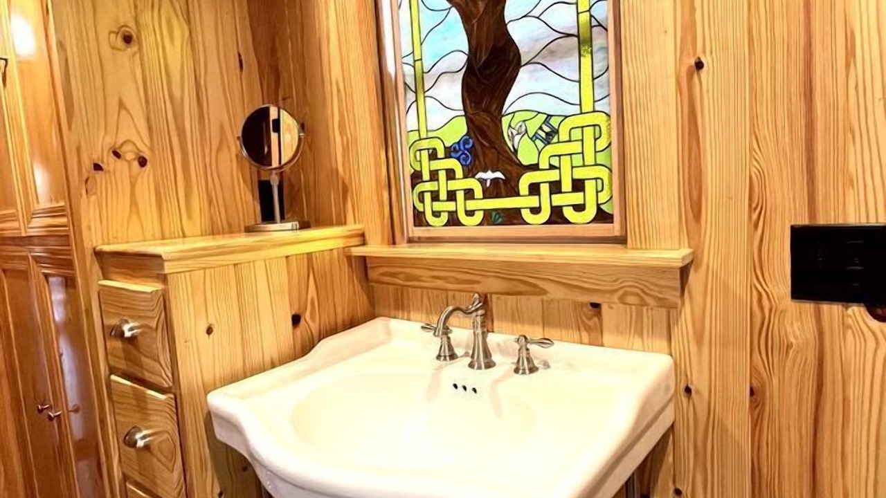Photo of Bathroom in Claxton