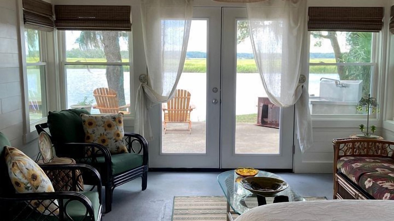 Photo of Bedroom in Midway