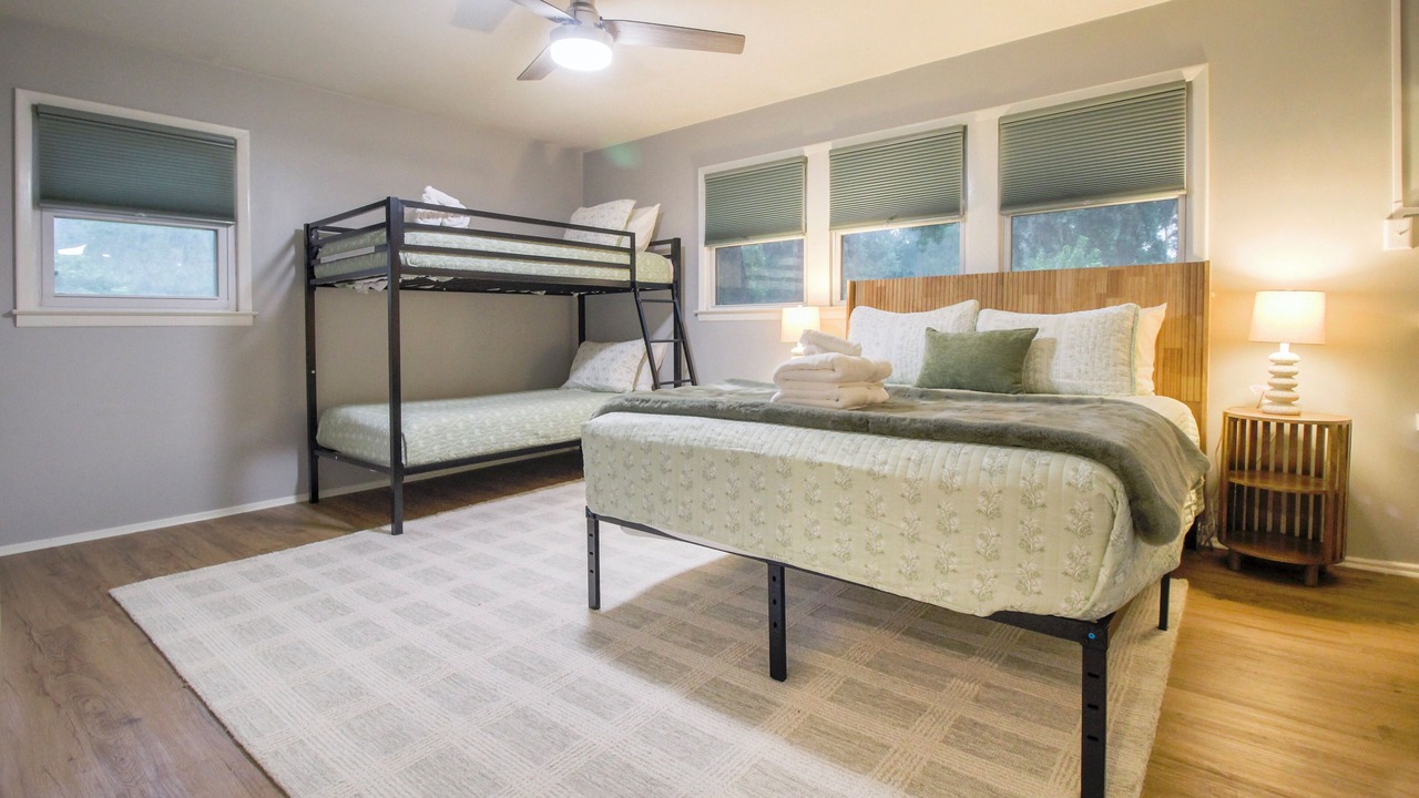 Photo of Bedroom in Savannah