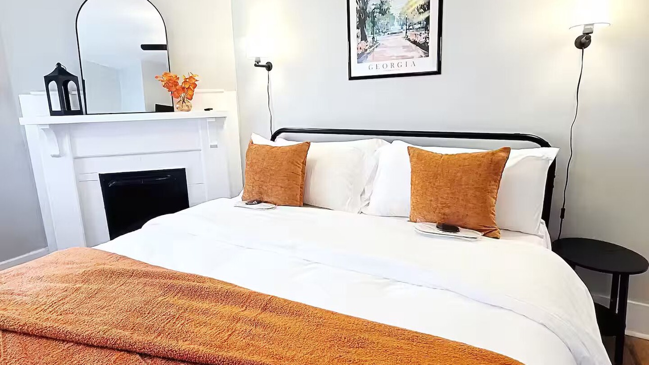 Photo of Bedroom in Midtown