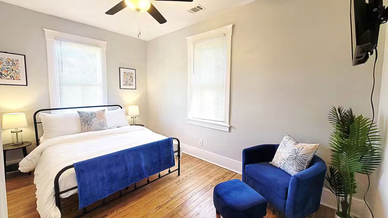 Photo of Bedroom in Midtown