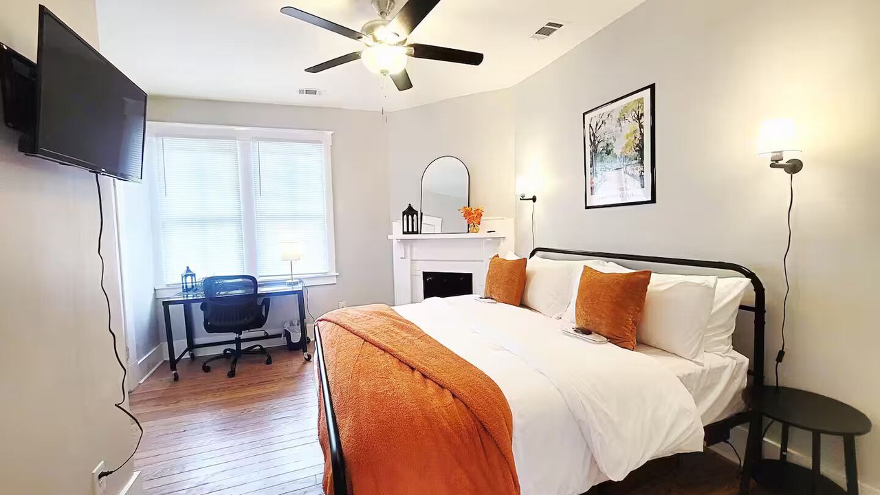 Photo of Bedroom in Midtown