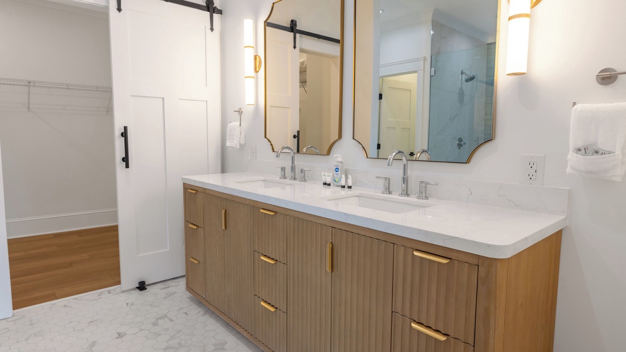 Photo of Bathroom in Seneca