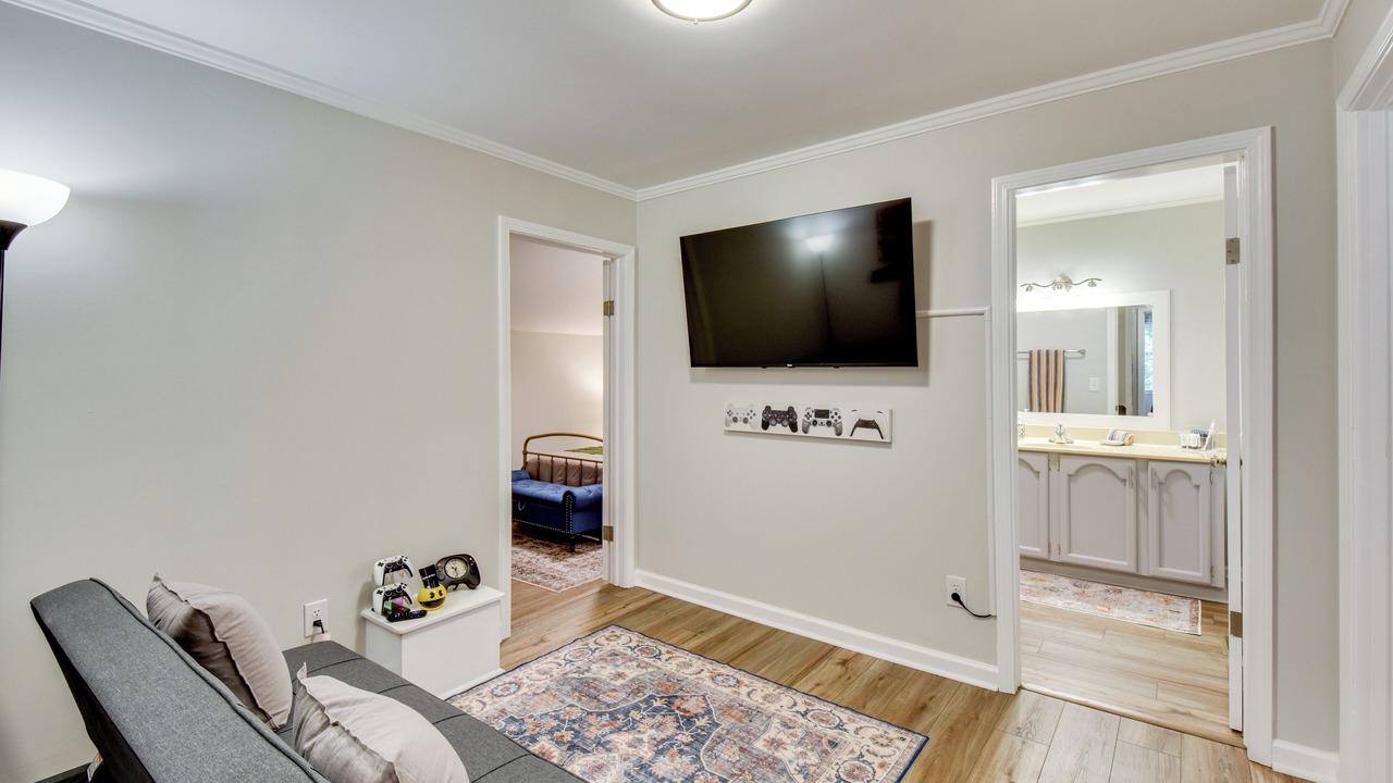 Photo of Livingroom in Jackson County