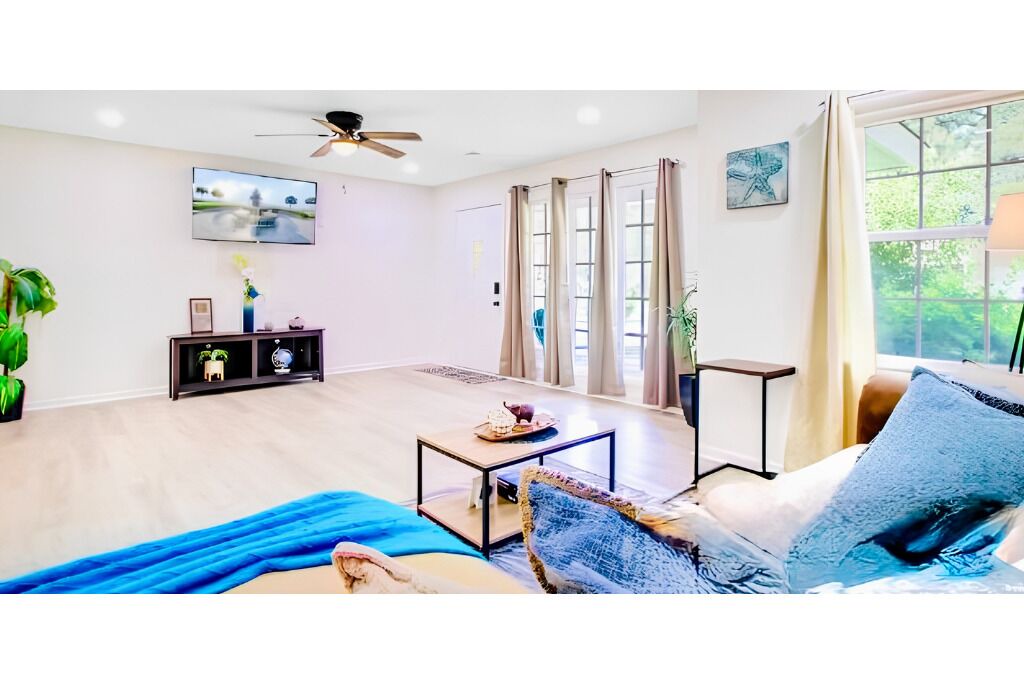 Photo of Bedroom in Summerville Historic District