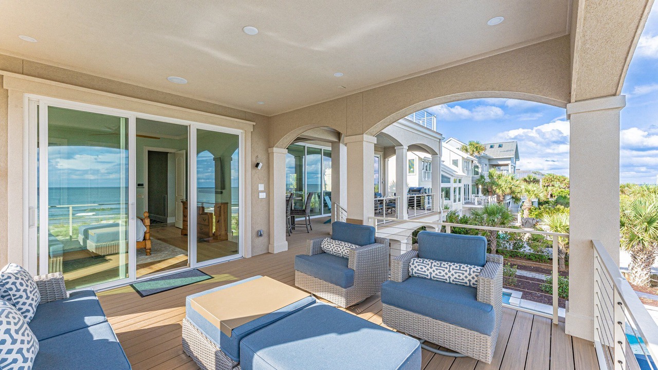 Photo of Patio Balcony in North Forest Beach