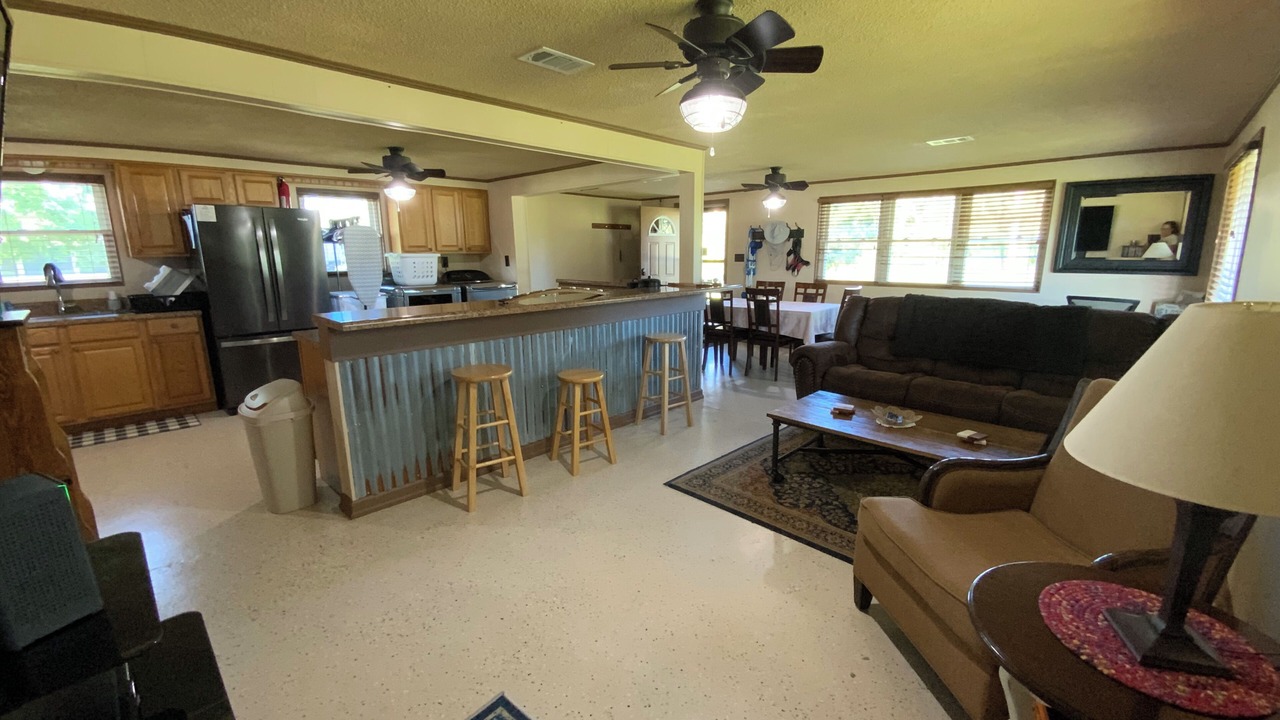 Photo of Livingroom in Perkins