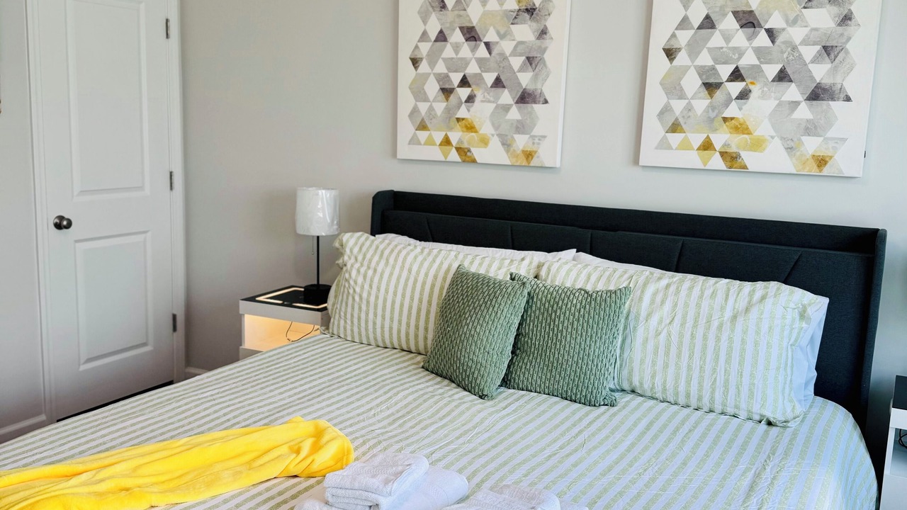 Photo of Bedroom in Elgin