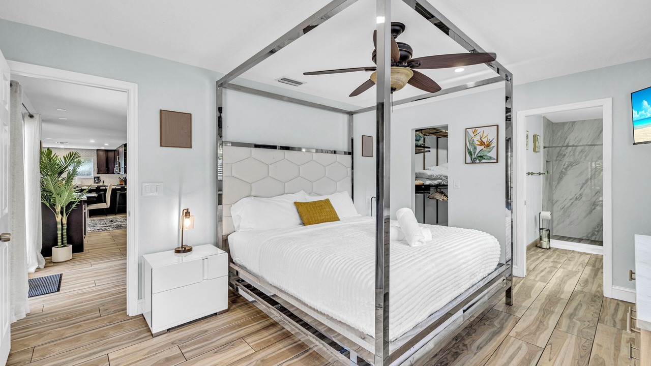 Photo of Bedroom in Tropic Palms