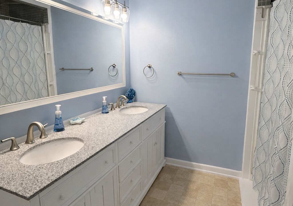 Photo of Bathroom in Edisto Island