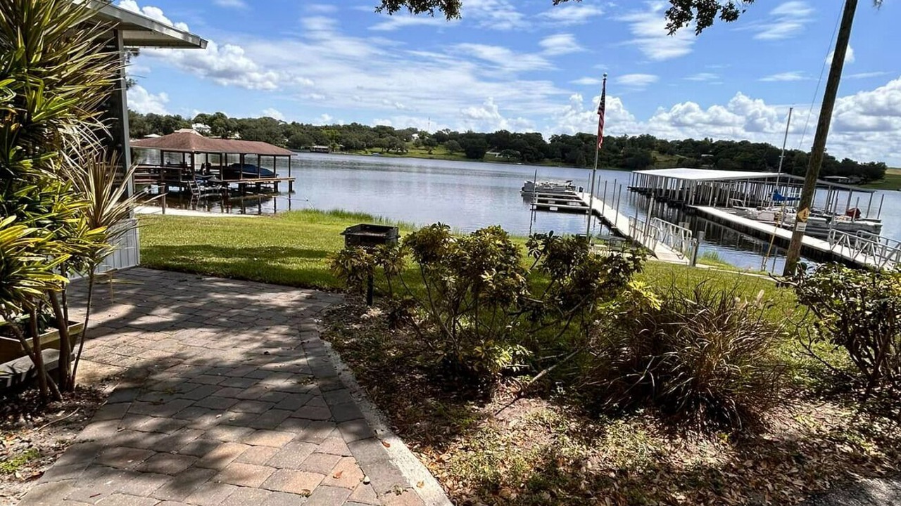 Photo of Outdoor in Crooked Lake