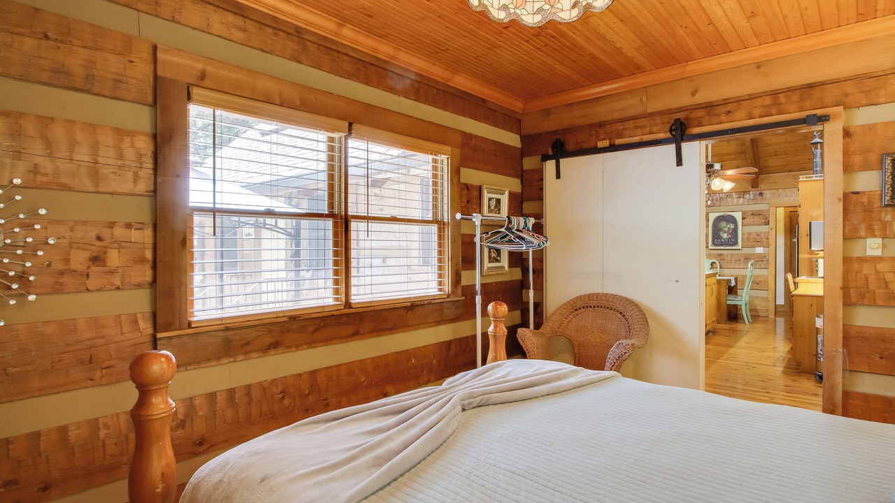 Photo of Bedroom in Gracewood